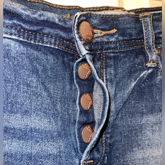 Free People shorts size 28 - Picture 3 of 5